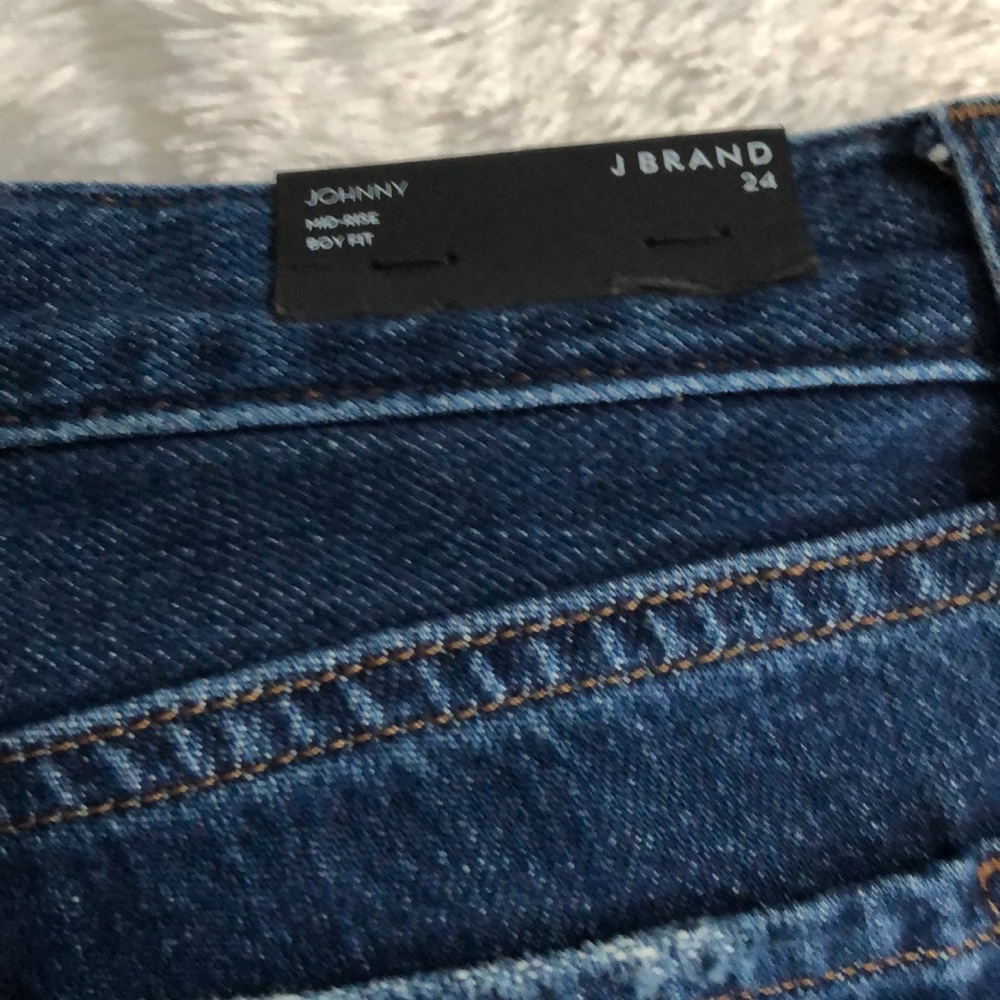 J brand distressed blue jeans. - Picture 8 of 8